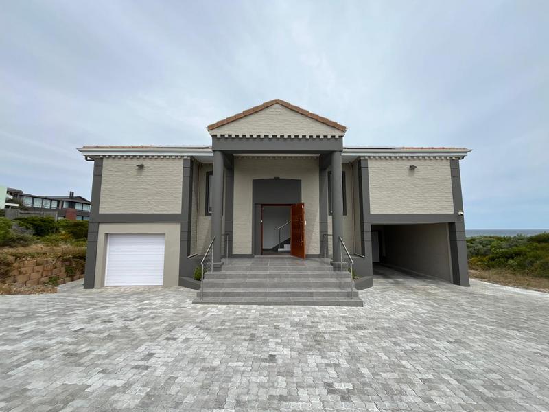 5 Bedroom Property for Sale in Kleinbaai Western Cape